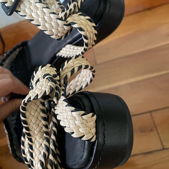 ❤️ NWB  Ulla Johnson Black Polonio Crochet  Platform Sandals - Picture 10 of 10